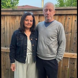 Meet your Posher, Enza